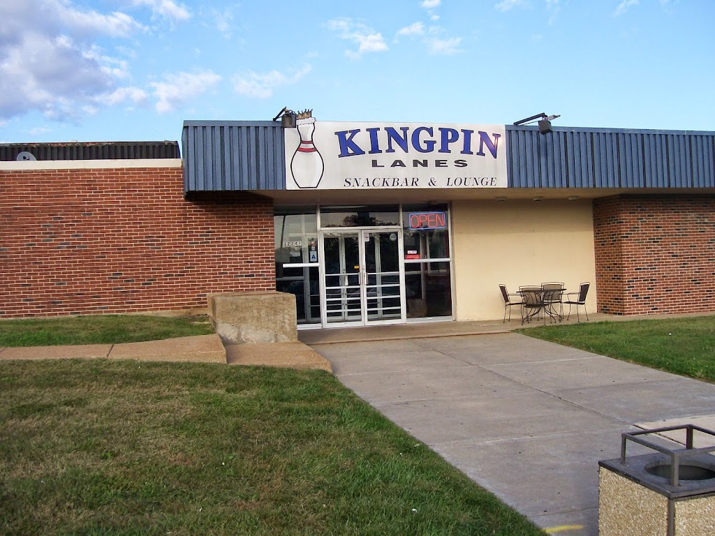 Kingpin Lanes & Brickhouse Pizza Company | 12249 Natural Bridge Rd, Bridgeton, MO 63044, USA | Phone: (314) 291-3215