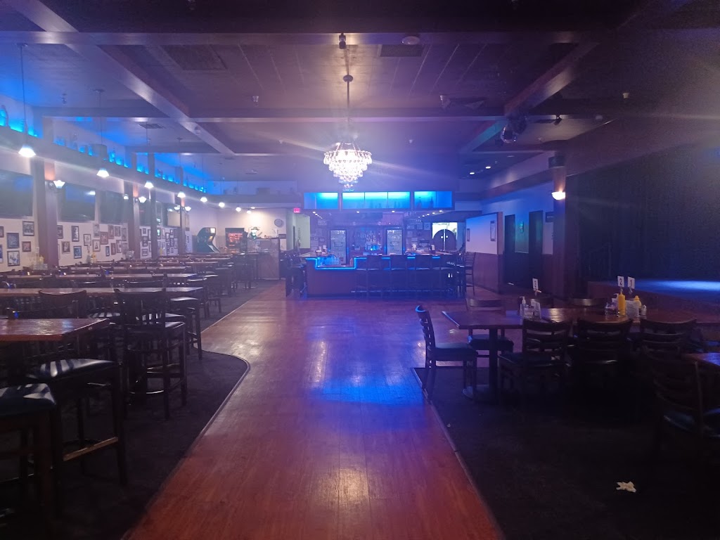 J&Ts Copper Penny Tavern | 10765 W Peoria Ave, Sun City, AZ 85351, USA | Phone: (623) 875-6672