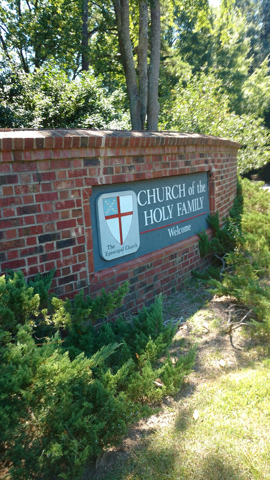 Church of the Holy Family | 200 Hayes Rd, Chapel Hill, NC 27517, USA | Phone: (919) 942-3108