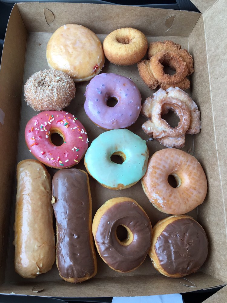 Donuts Break | 1555 Meadowview Rd Ste 100, Sacramento, CA 95832, USA | Phone: (916) 389-0657