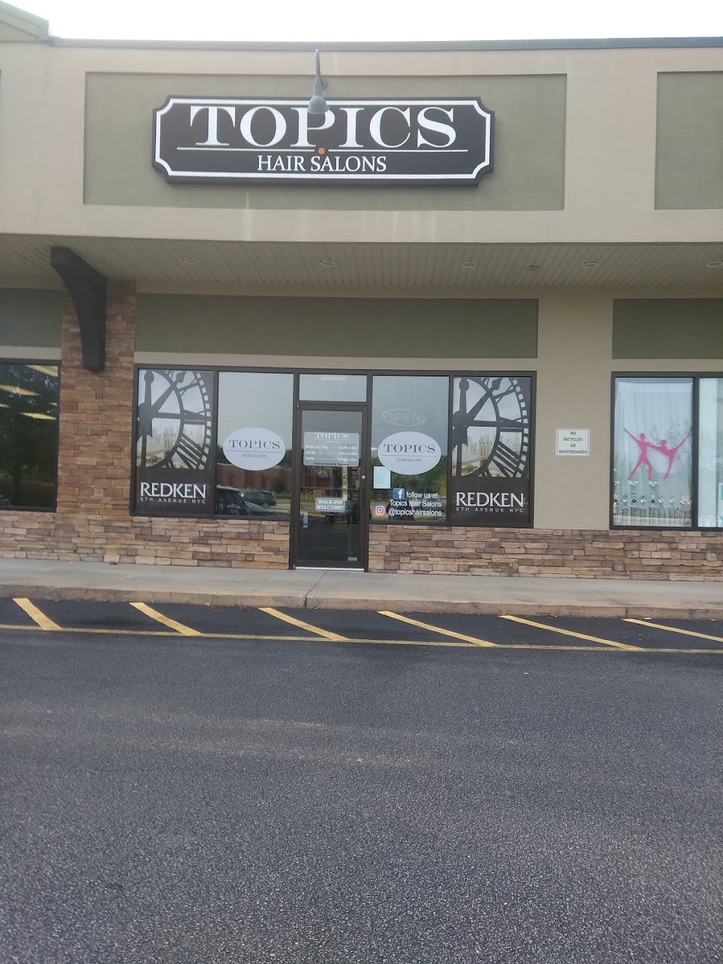 Topics Hair Salons | 3441 GA-34, Sharpsburg, GA 30277, USA | Phone: (770) 252-4247