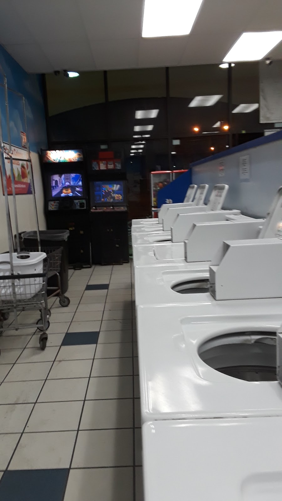 Speed Wash Laundry | 6266 Van Buren Boulevard, Riverside, CA 92503, USA | Phone: (951) 307-0444