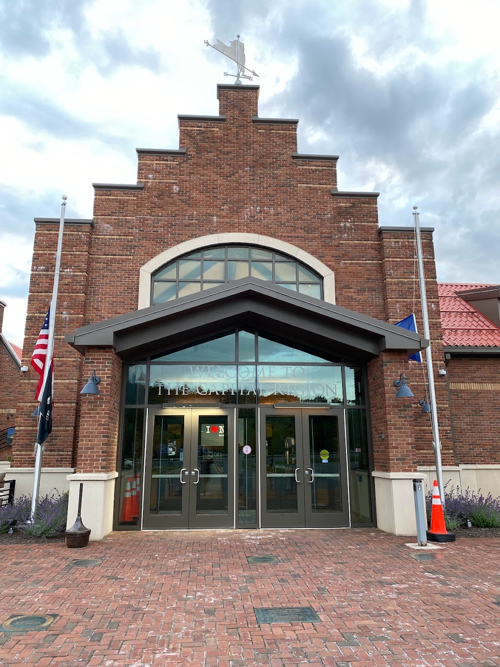 Capital Region Welcome Center | NYS Thruway NY State Thruway Between Exits 21B and 21A Northbound on, I-87, Hannacroix, NY 12087, USA | Phone: (518) 756-8420