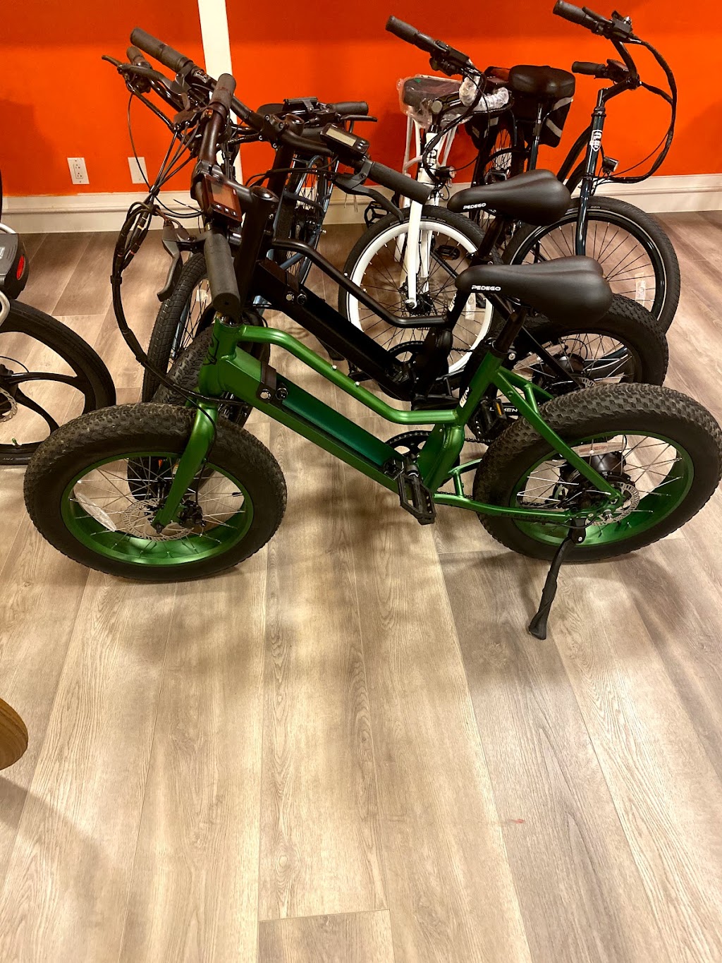 Pedego Electric Bikes Long Beach | 5518 E Britton Dr, Long Beach, CA 90815, USA | Phone: (917) 209-3715