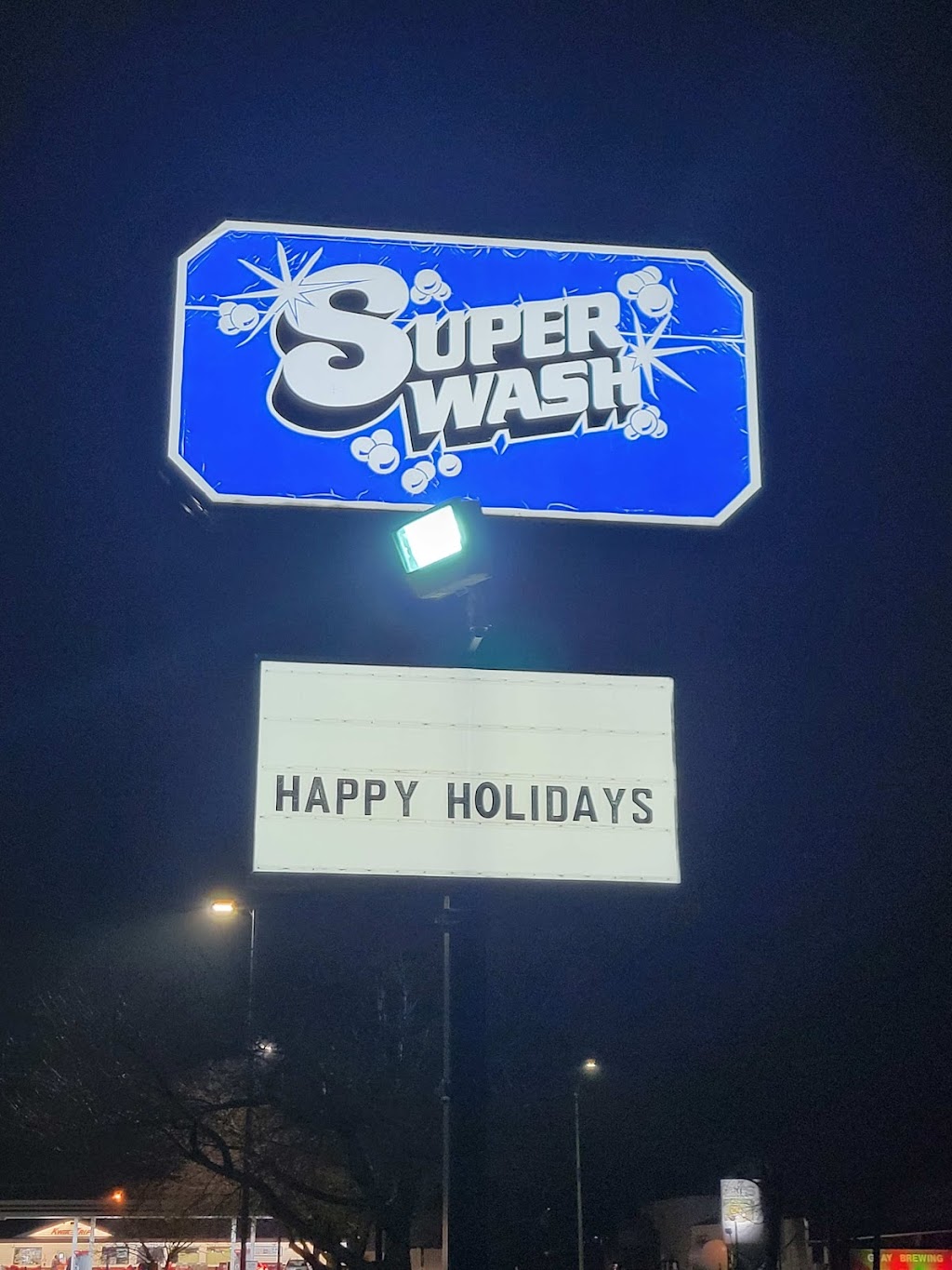 Super Wash | 25 S Crosby Ave, Janesville, WI 53548, USA | Phone: (608) 757-9985