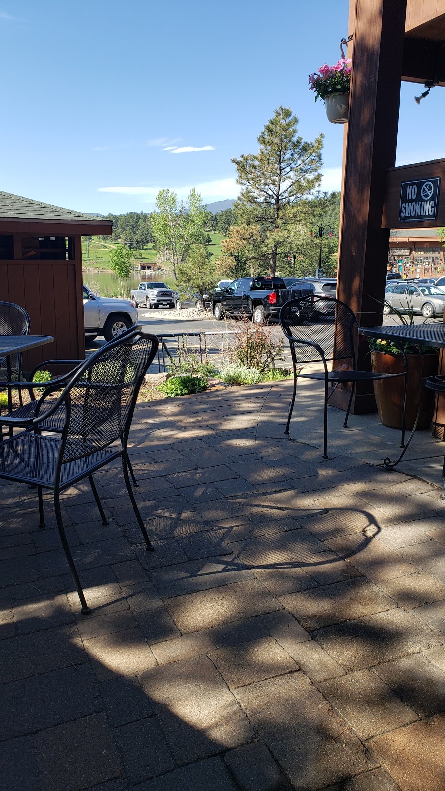 EverBean by the Lake | 29003 Upper Bear Creek Rd, Evergreen, CO 80439, USA | Phone: (303) 670-8623