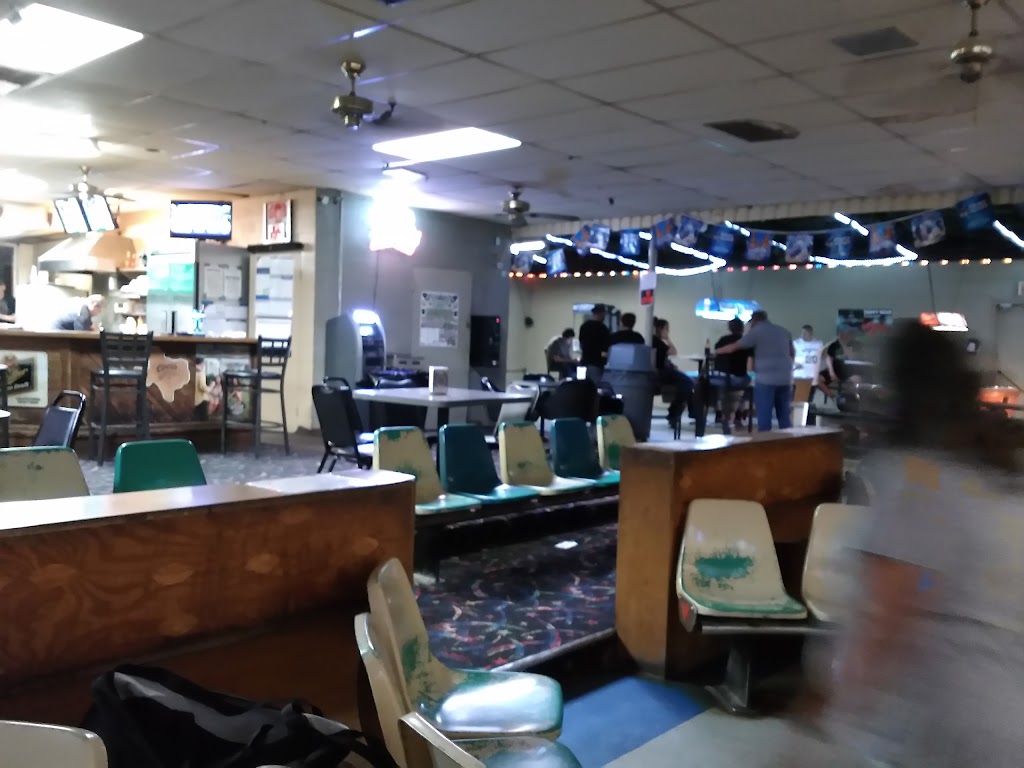 Eagle Lanes | 507 N Bryant St, Pleasanton, TX 78064 | Phone: (830) 569-5656