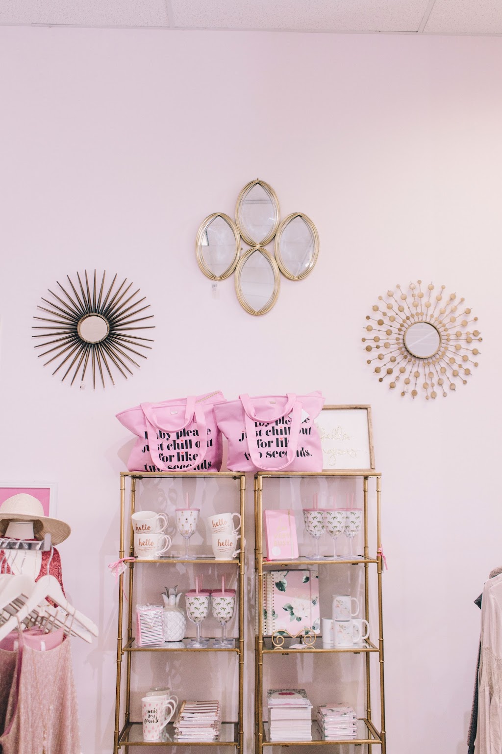Daisy Shoppe | 101 W Avenida Vista Hermosa #566, San Clemente, CA 92672, USA | Phone: (949) 558-5080