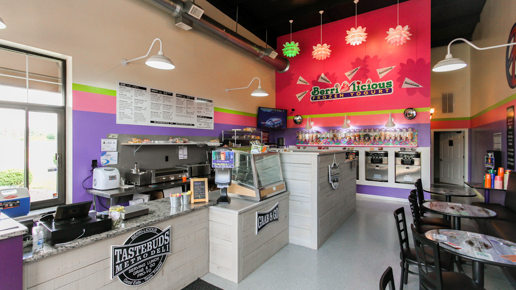 Berrilicious Frozen Yogurt Bar | 1725 City Center Blvd a, Elizabeth City, NC 27909, USA | Phone: (252) 339-6236