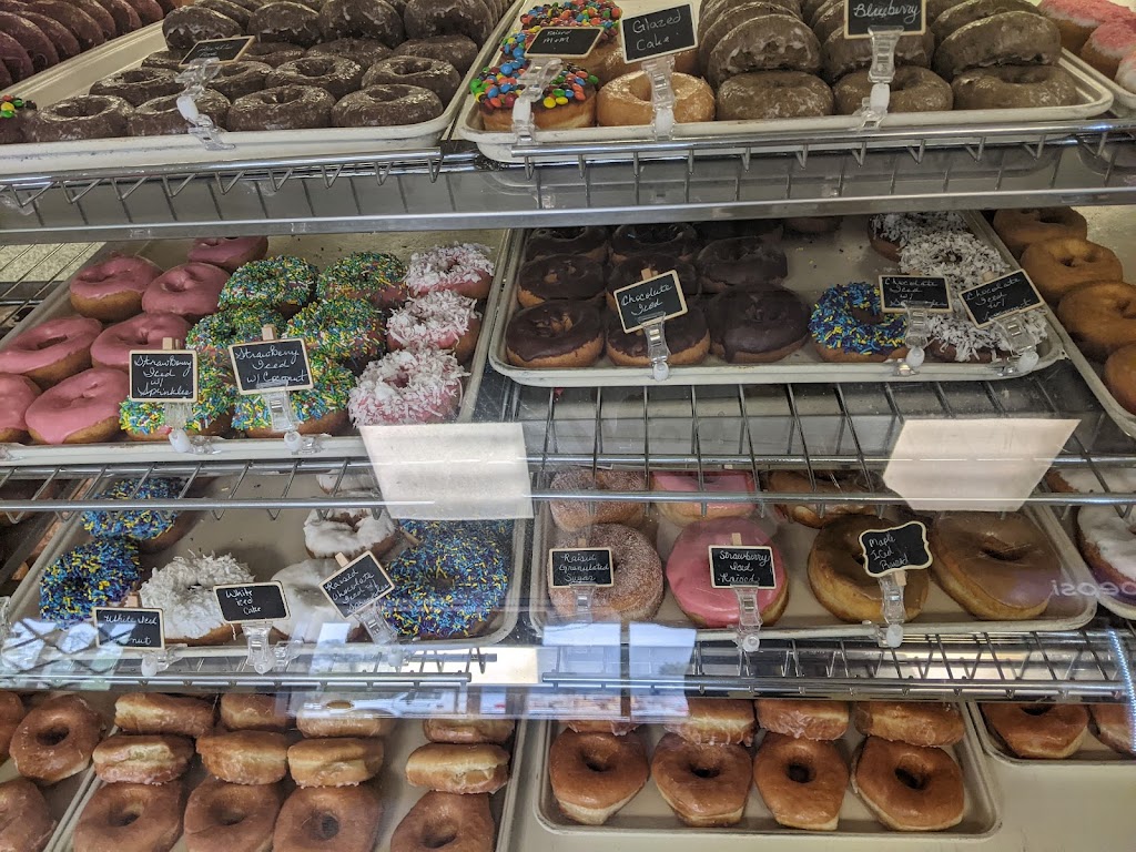 Ridgewood Donuts | 4309 Blue Ridge Blvd, Kansas City, MO 64133, USA | Phone: (816) 353-8333