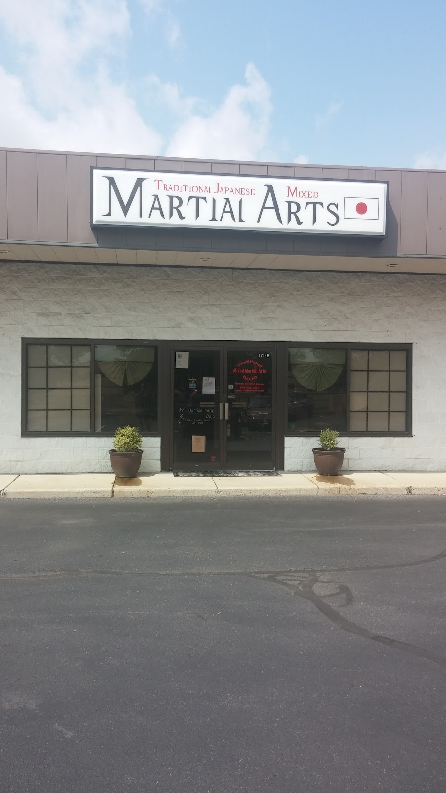 Traditional Mixed Martial Arts Dojo | 215 N Duffy Rd, Butler, PA 16001, USA | Phone: (724) 201-1000