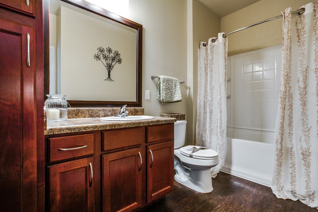 Overlook at Stone Oak Park | 22202 Estate Hill Dr, San Antonio, TX 78258, USA | Phone: (210) 899-4924