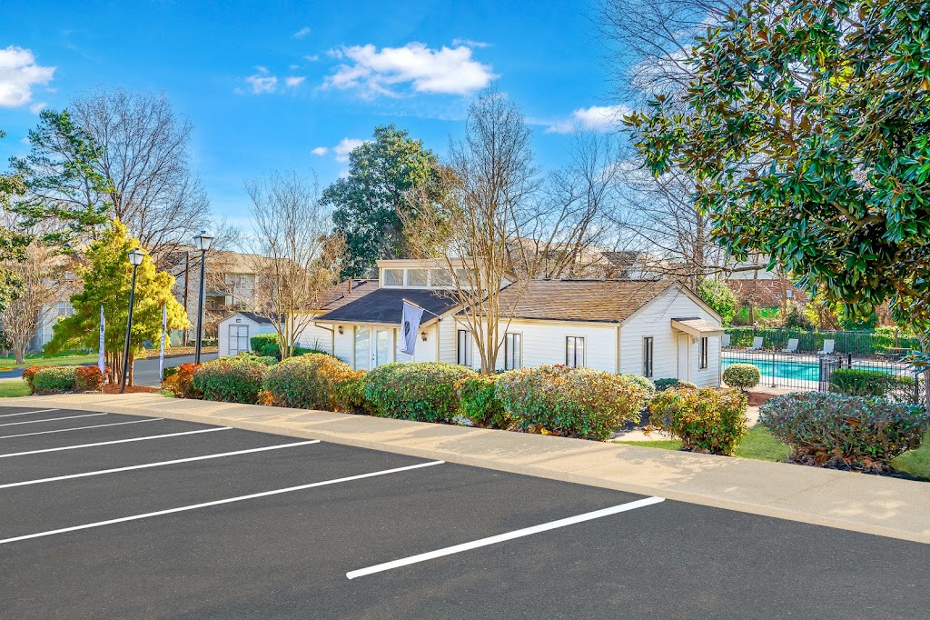 Two20 At Branchview | 220 Branchview Dr, Charlotte, NC 28217, USA | Phone: (704) 527-2500