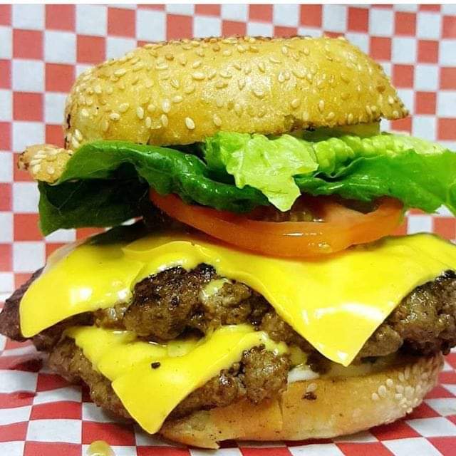 Burgers and Chile Loco | 411 TX-78, Lavon, TX 75166, USA | Phone: (214) 952-1129