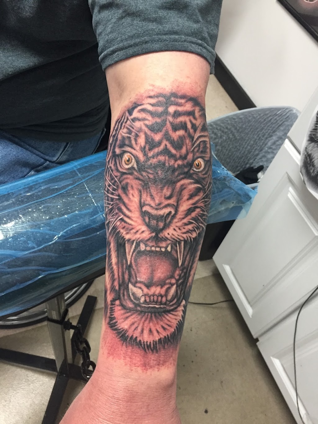 Southern Son Tattoo Studio | 1901 Suite B, N Main St, Lillington, NC 27546, USA | Phone: (910) 893-3772