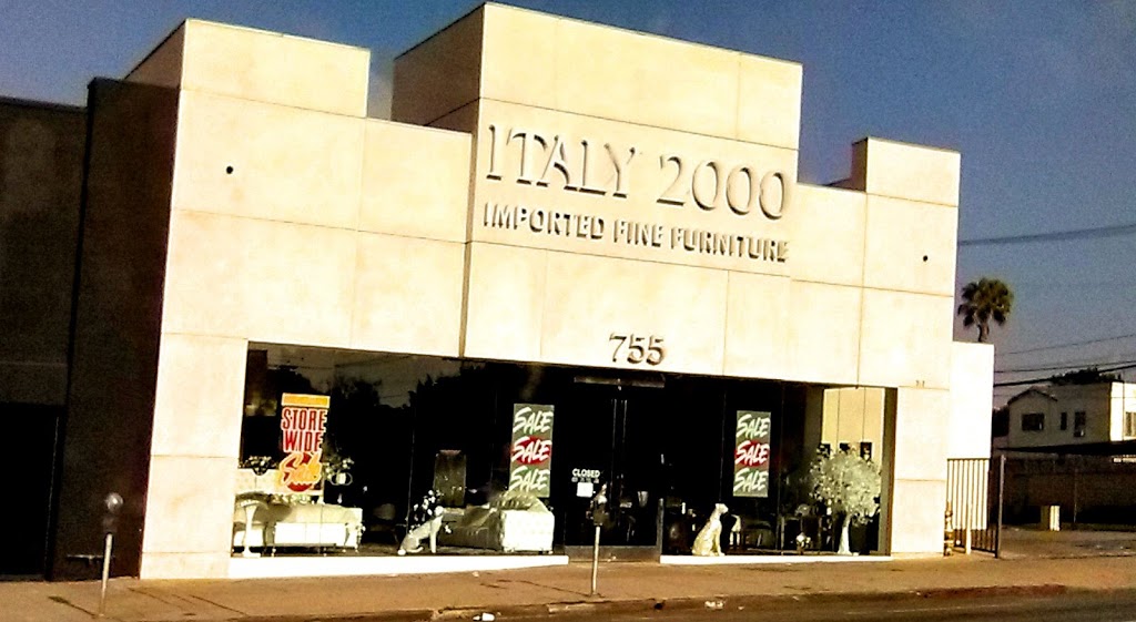 ITALY 2000 | 755 N La Brea Ave, Los Angeles, CA 90038, USA | Phone: (323) 965-2200