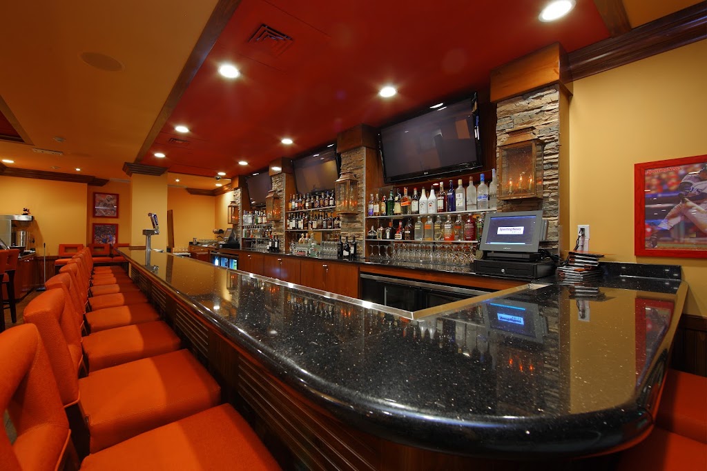 Runway Grill | inside Holiday Inn, 8009 15th St E, Sarasota, FL 34243, USA | Phone: (941) 355-9000