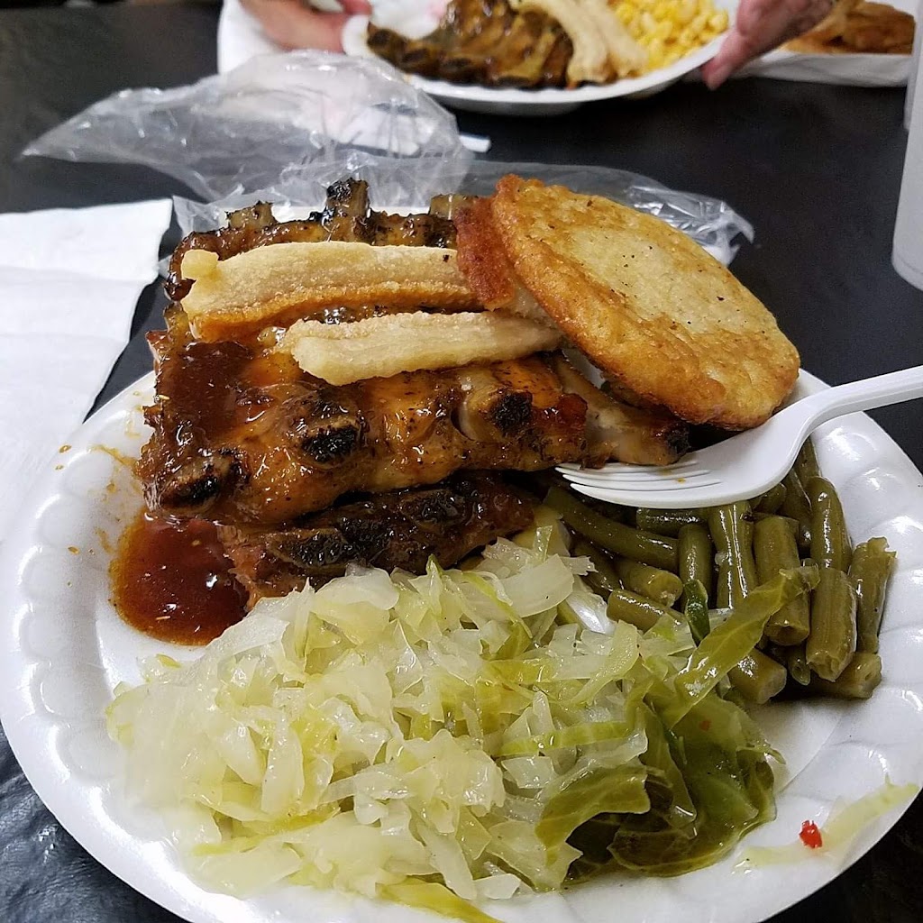 Woodard Family BBQ & Grill | 122 S Main St, Broadway, NC 27505, USA | Phone: (919) 258-6224