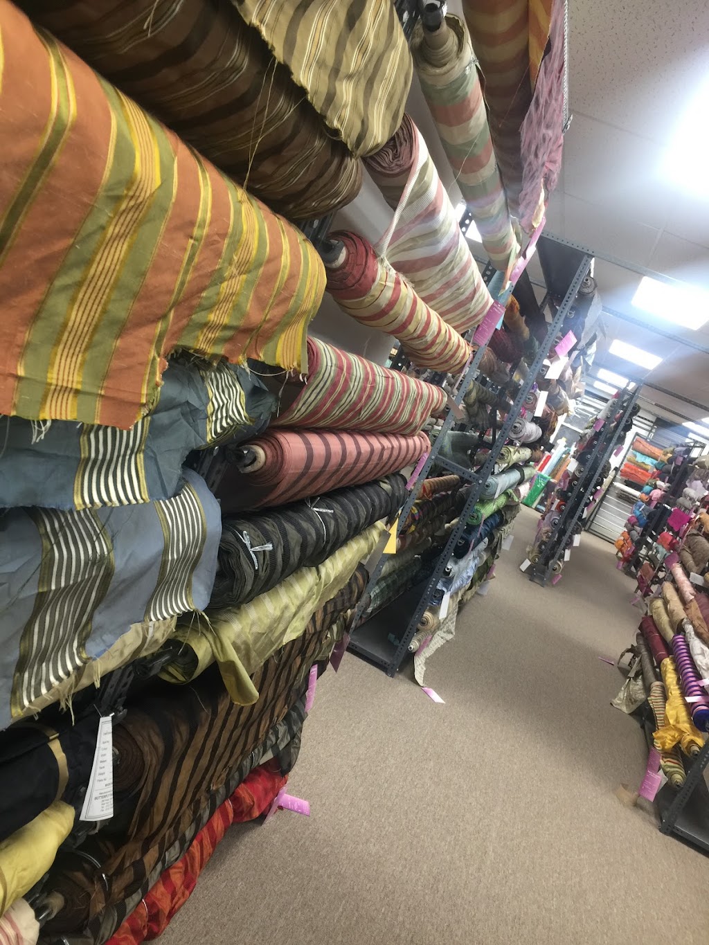 Fabric Warehouse | 1438 Wantagh Ave, Wantagh, NY 11793, USA | Phone: (516) 590-7841