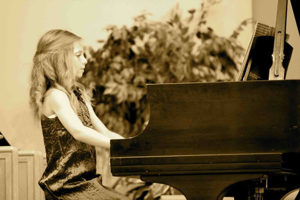 Bellas Artes School of Music | 400 W Roosevelt Rd, Wheaton, IL 60187, USA | Phone: (630) 386-7680