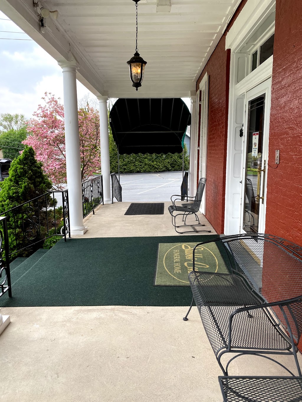 Stubbs-Conner Funeral Home | 185 N Main St, Waynesville, OH 45068, USA | Phone: (513) 897-5966