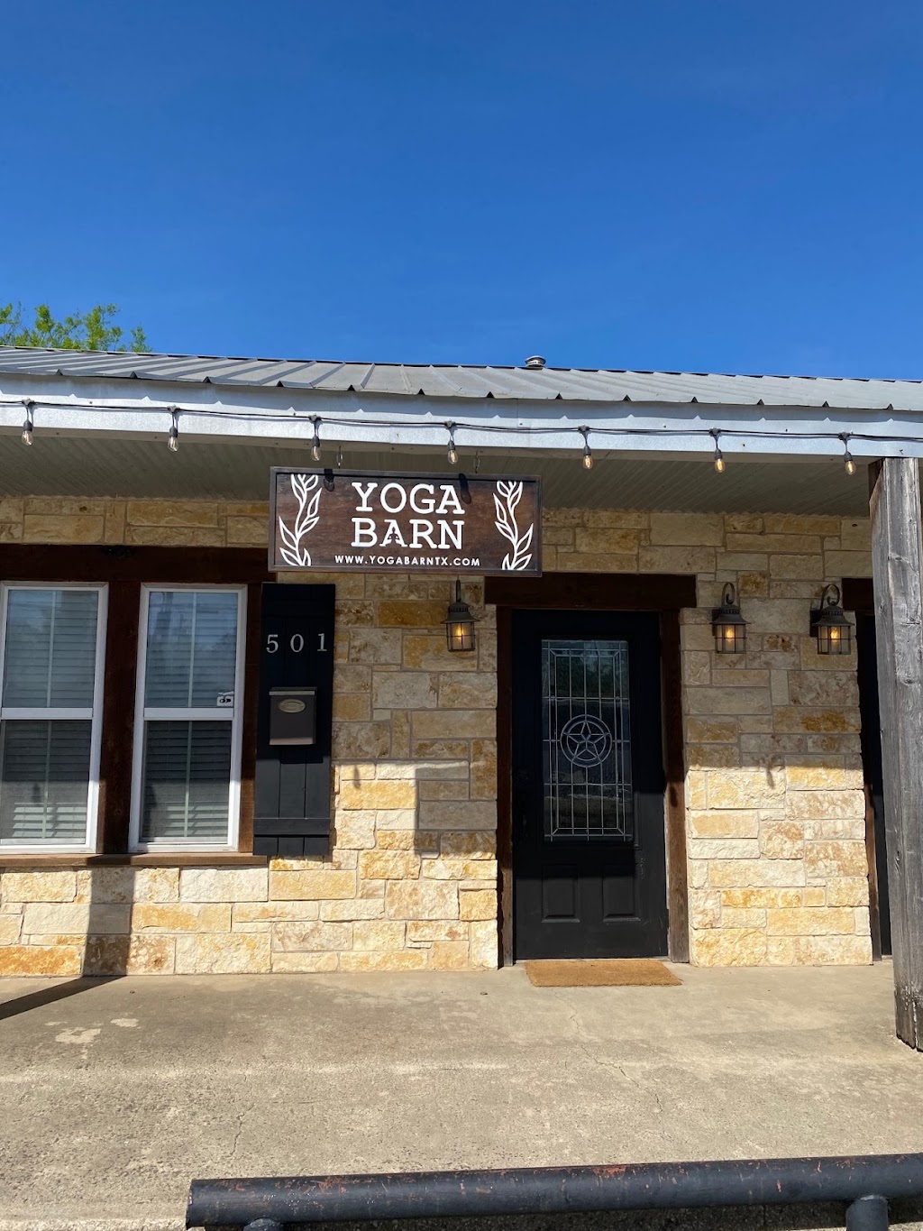 Yoga Barn | 109 E Main St, Whitesboro, TX 76273, USA | Phone: (714) 307-5616