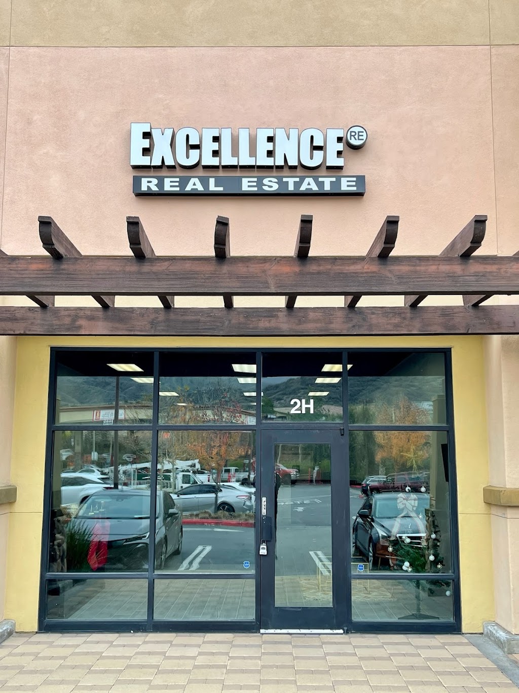 Lisa Encinias - Excellence Real Estate | 11882 De Palma Rd Suite 2H, Corona, CA 92883, USA | Phone: (626) 482-6435