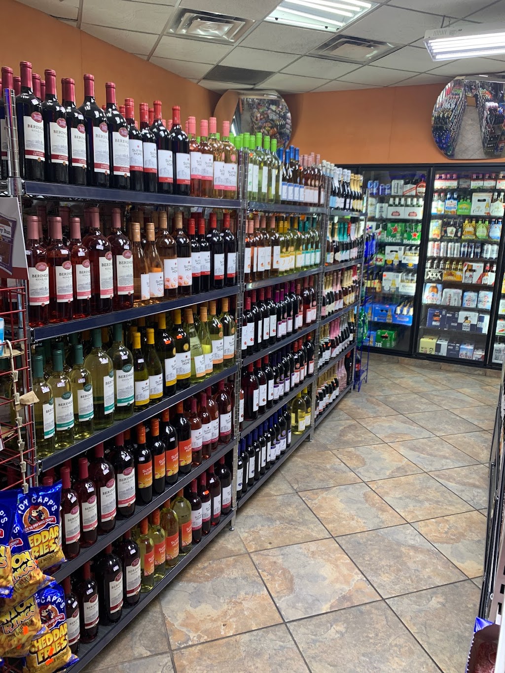 Sundco Beer and Wine | 6710 E 9 Mile Rd, Warren, MI 48091, USA | Phone: (586) 427-0700