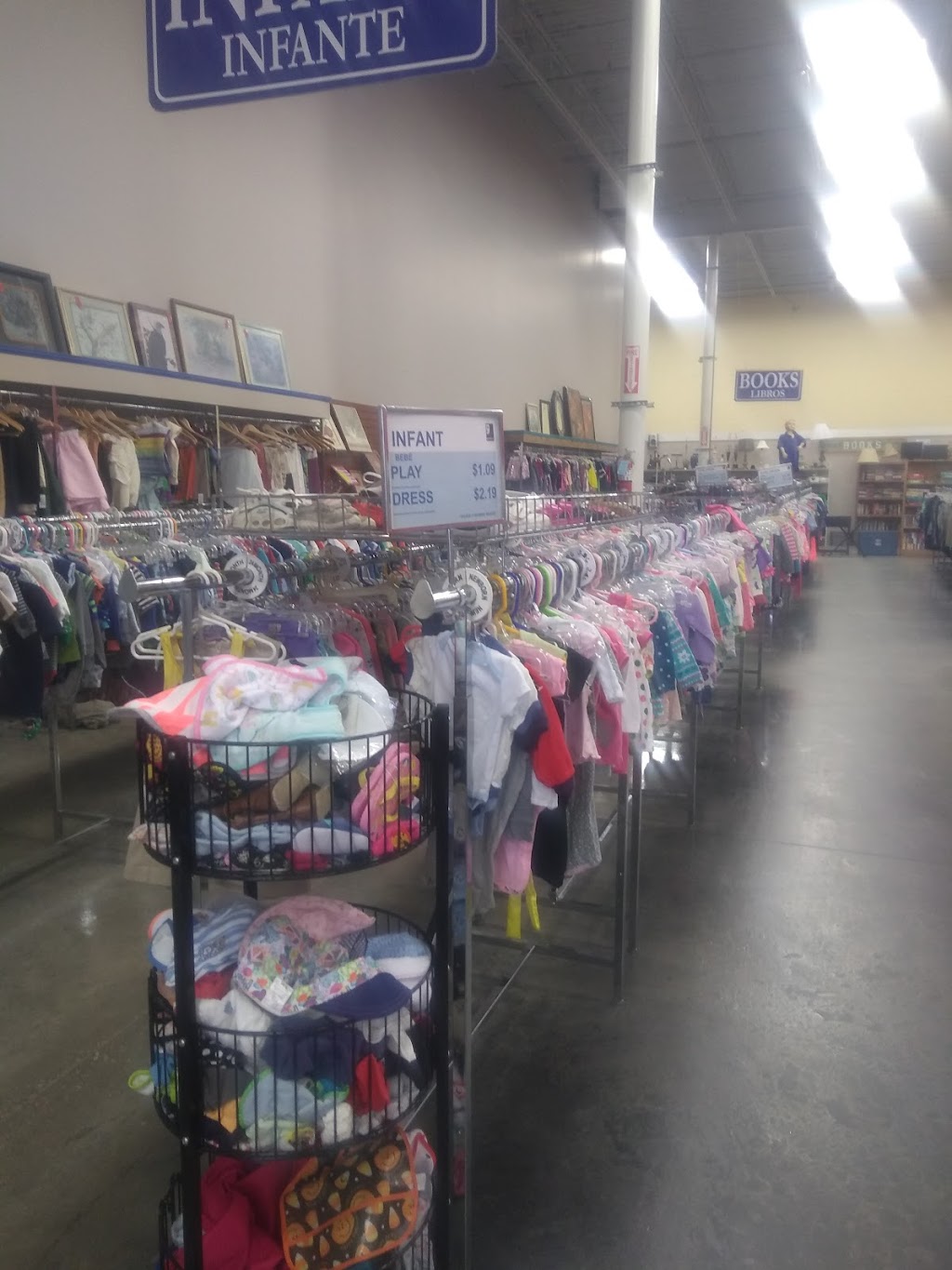 Goodwill Waveland Retail Store & Donation Center in 318 US90 Suite B