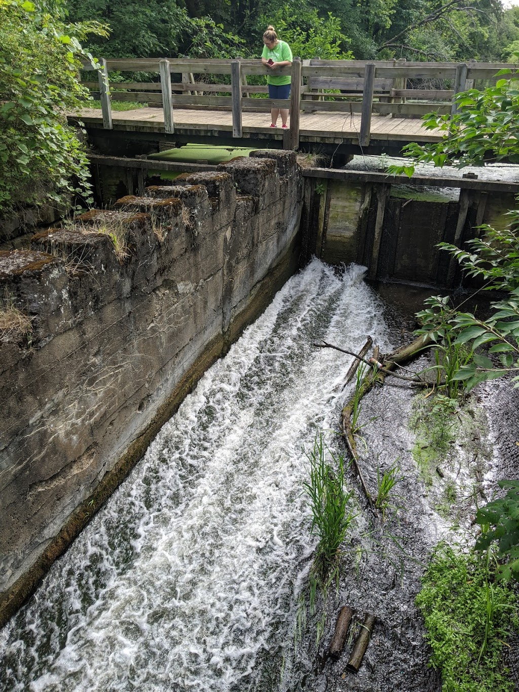 Benton Spillway ‒ River Preserve County Park | 68587 Co Rd 31, Goshen, IN 46526, USA | Phone: (574) 535-6458