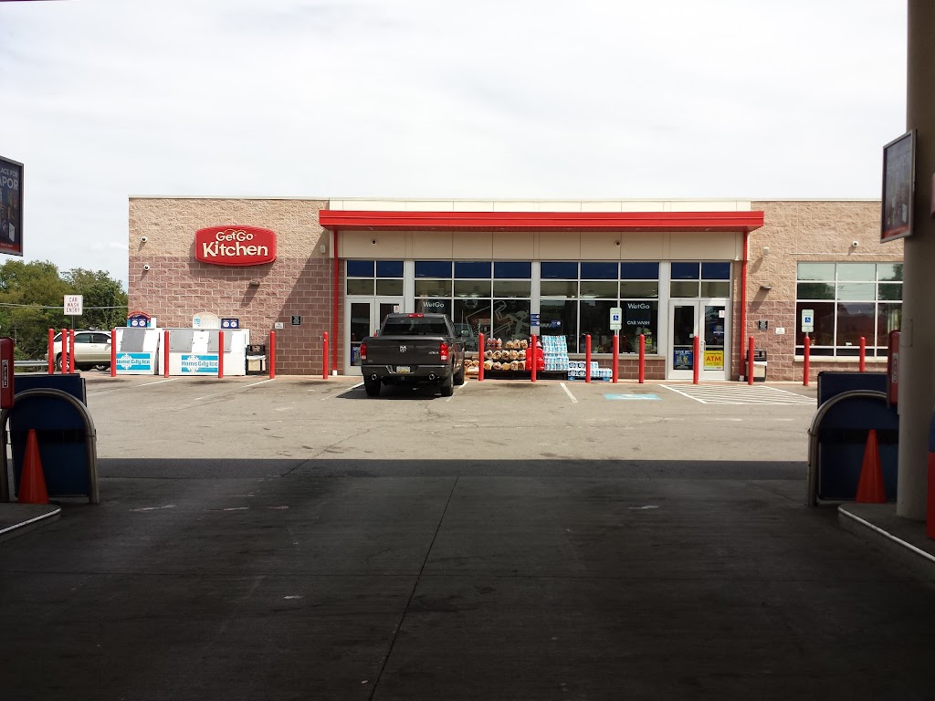 GetGo Gas Station & WetGo Car Wash | 111 McMillen Ave, Beaver Falls, PA 15010, USA | Phone: (724) 847-2263