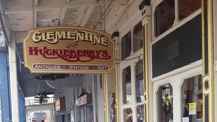 Clementine and Huckleberrys | 11 N C Street, Virginia City, NV 89440, USA | Phone: (775) 583-6009