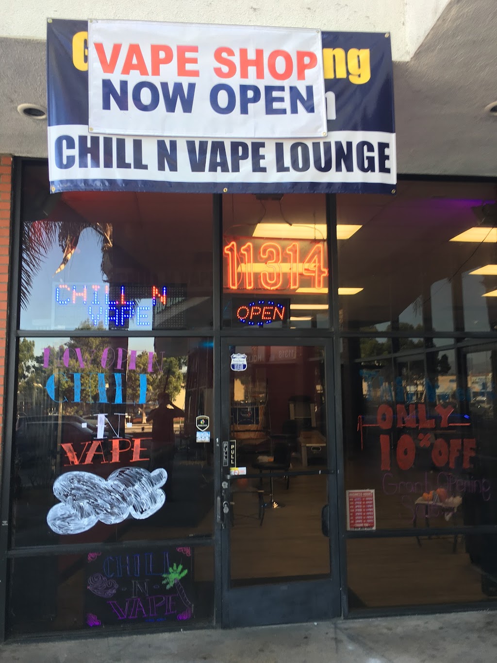 Chill N Vape Lounge | 11314 Ventura Blvd, Studio City, CA 91604 | Phone: (818) 308-6911