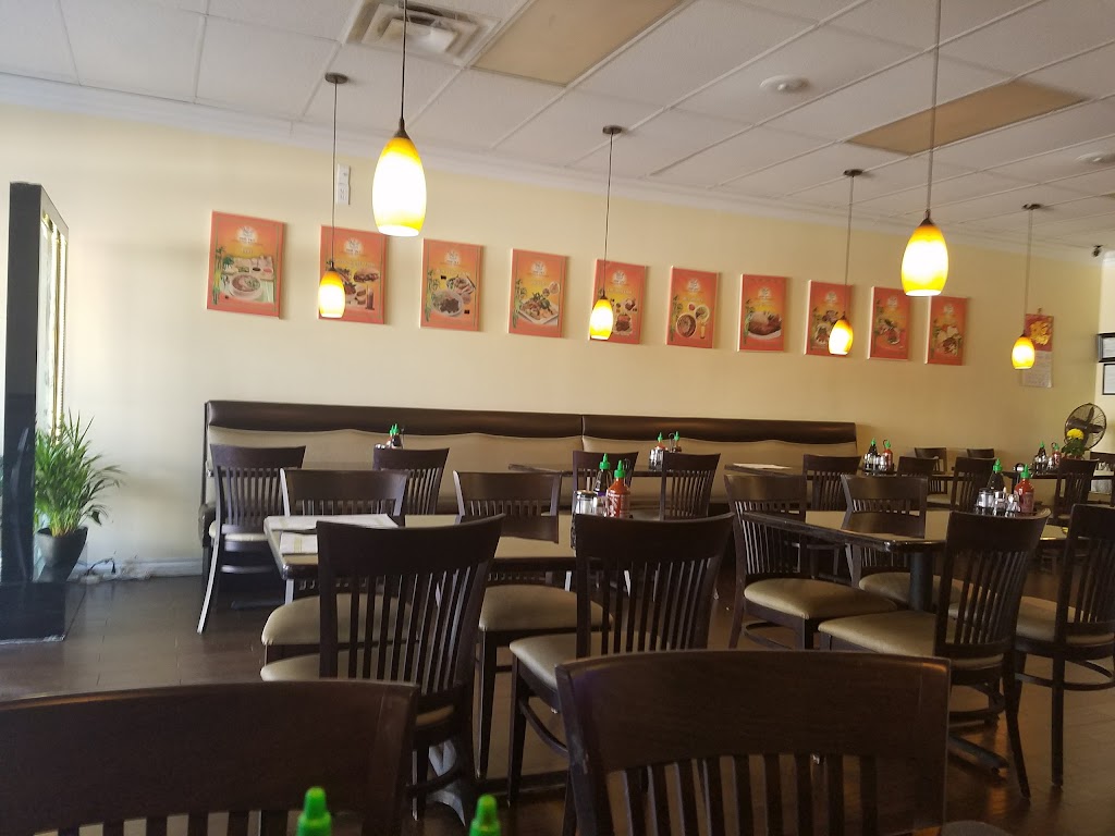 Phở T&T Vietnamese Restaurant | 7750 Palm Ave, Highland, CA 92346, USA | Phone: (909) 864-4290