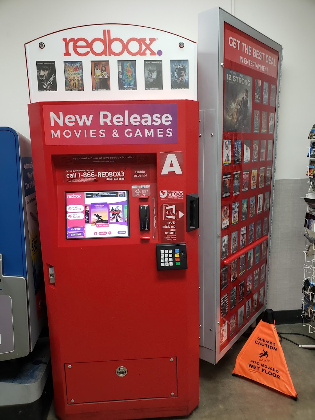 Redbox | 1977 W Cleveland Ave, Madera, CA 93637, USA | Phone: (866) 733-2693