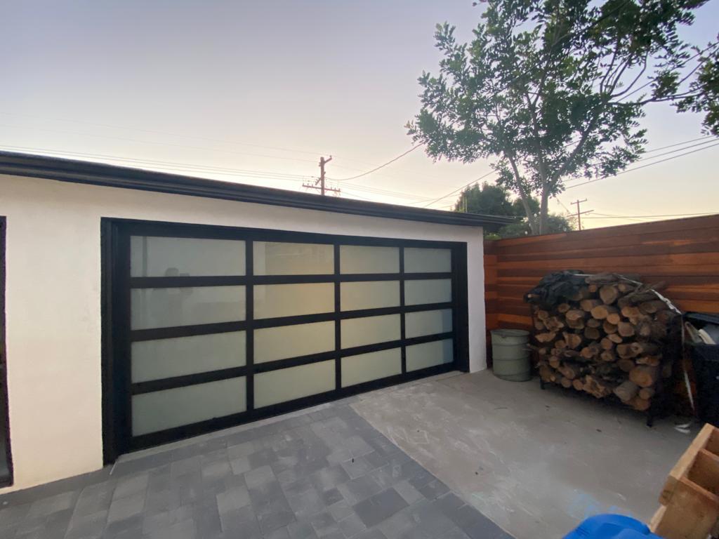 HQ Garage Doors and Gates | 23235 Burbank Blvd, Woodland Hills, CA 91367, United States | Phone: (833) 622-5222