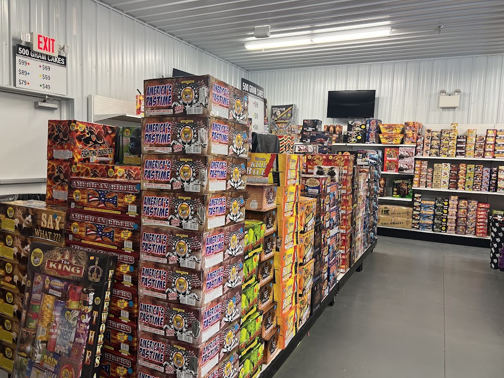 Stars-N-Stripes Fireworks | 520 WI-35, Dresser, WI 54009, USA | Phone: (715) 222-0007