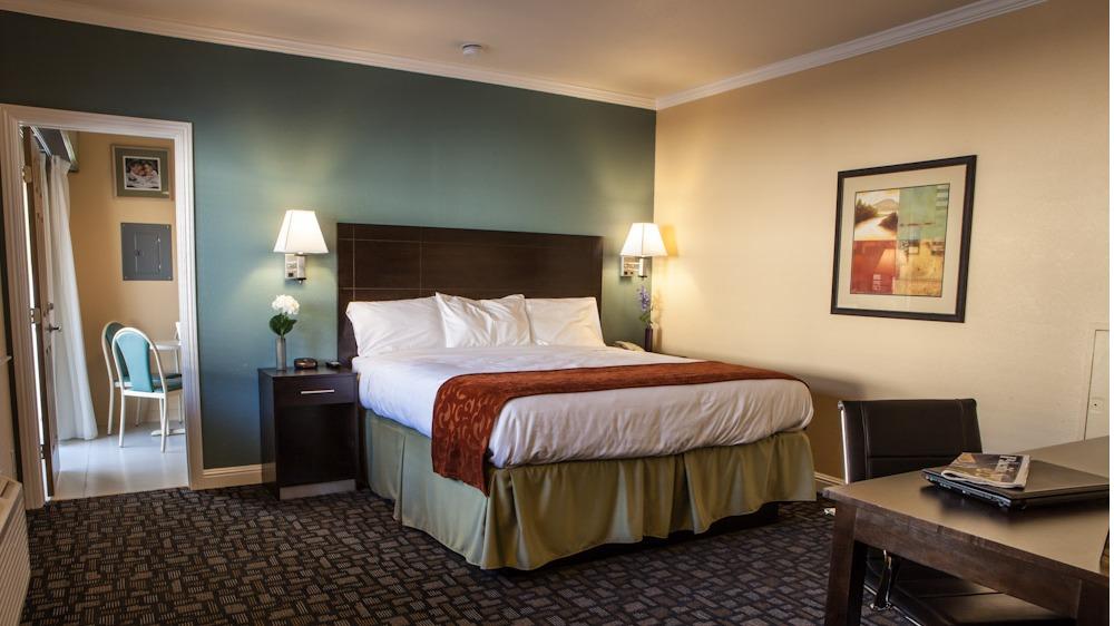 Marinwood Inn & Suites | 275 Alameda del Prado, Novato, CA 94949, USA | Phone: (415) 883-2406