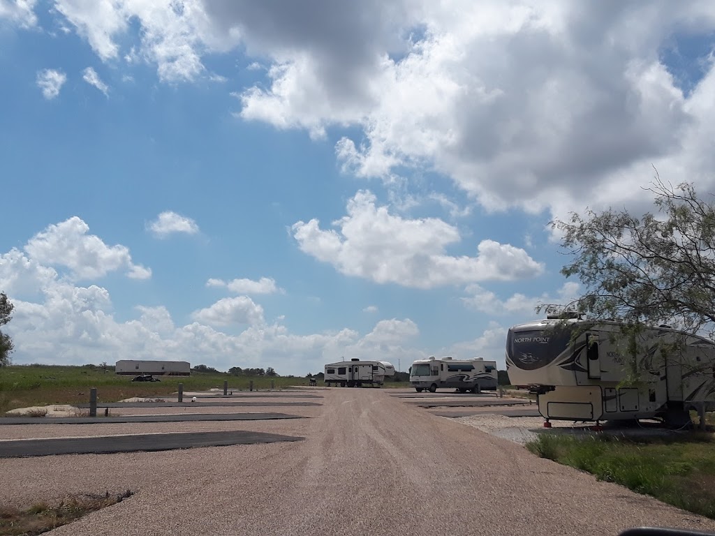 Ciscos Country Oasis RV Park Inc. | 8620 County Rd 505, Alvarado, TX 76009, USA | Phone: (512) 999-3290