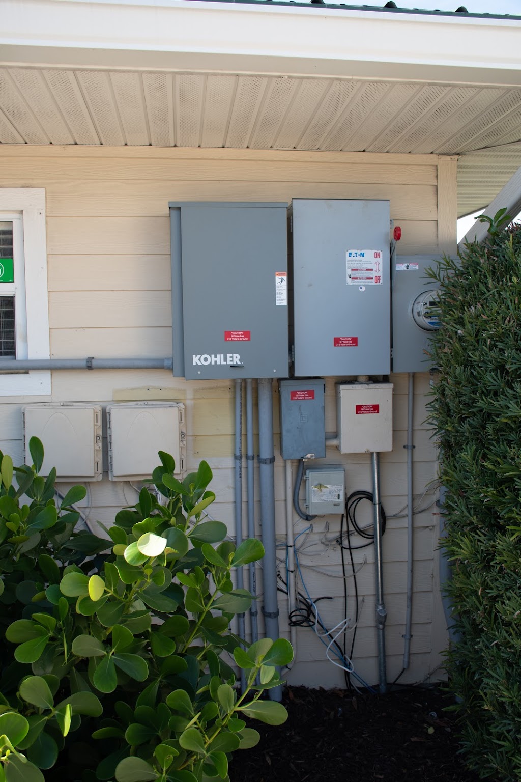 Florida Power Solutions Inc. | 4381 Independence Ct, Sarasota, FL 34234, USA | Phone: (941) 876-5892