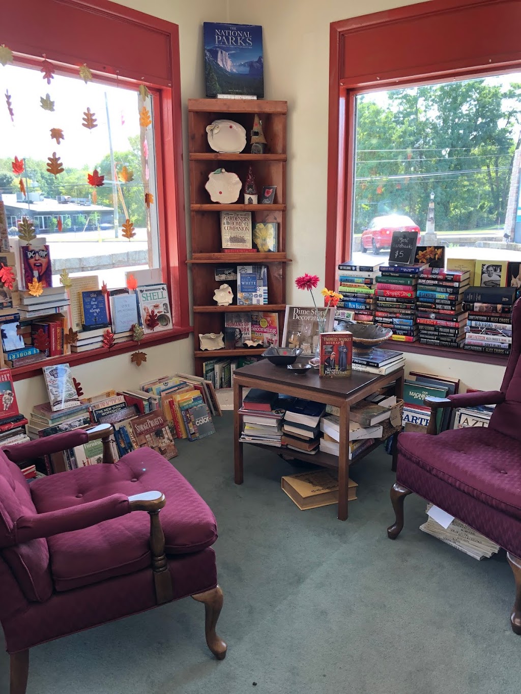 Dorries Booktique | 5551 Fulton Dr NW, Canton, OH 44718, USA | Phone: (330) 494-2130