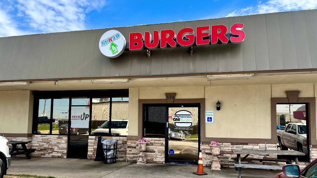 Mixed Up Burgers | 510 E Avenue K, Grand Prairie, TX 75050, USA | Phone: (972) 606-6700