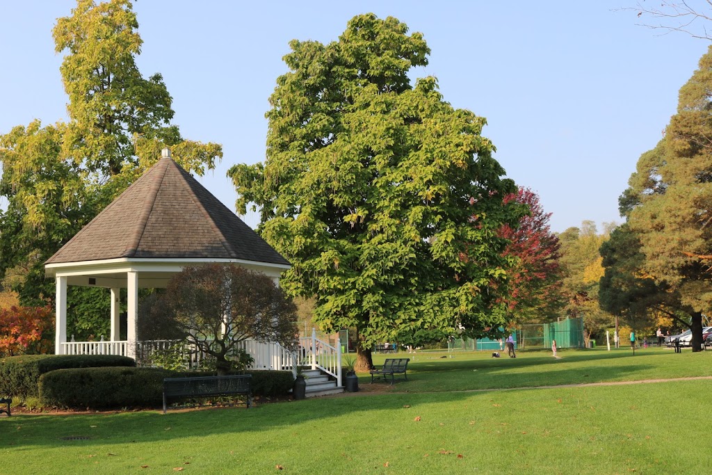 Gazebo, FCA (Franklin Community Assoc. | 26495-26201 Carol Ave, Franklin, MI 48025, USA | Phone: (248) 626-9666