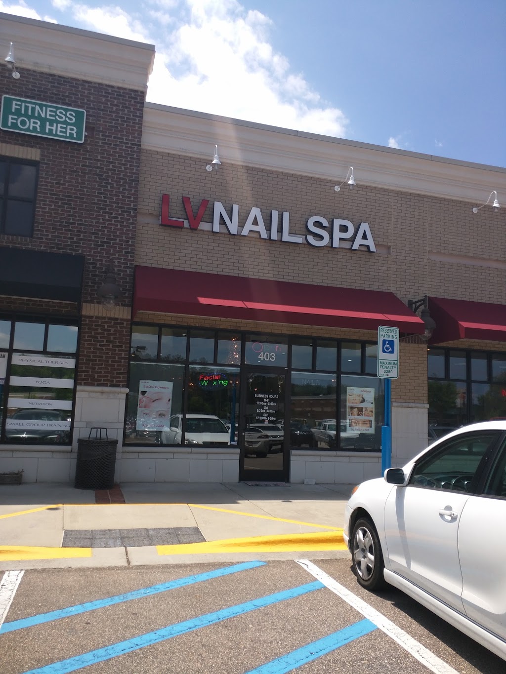 LV Nails Spa | 1125 W North Carolina 54 STE 403, Durham, NC 27707, USA | Phone: (919) 493-2888