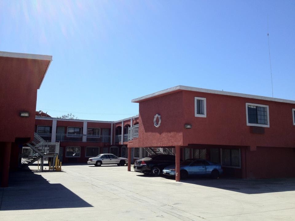 Royal Inn Motel | 1408 N Long Beach Blvd, Compton, CA 90221, USA | Phone: (310) 635-2900