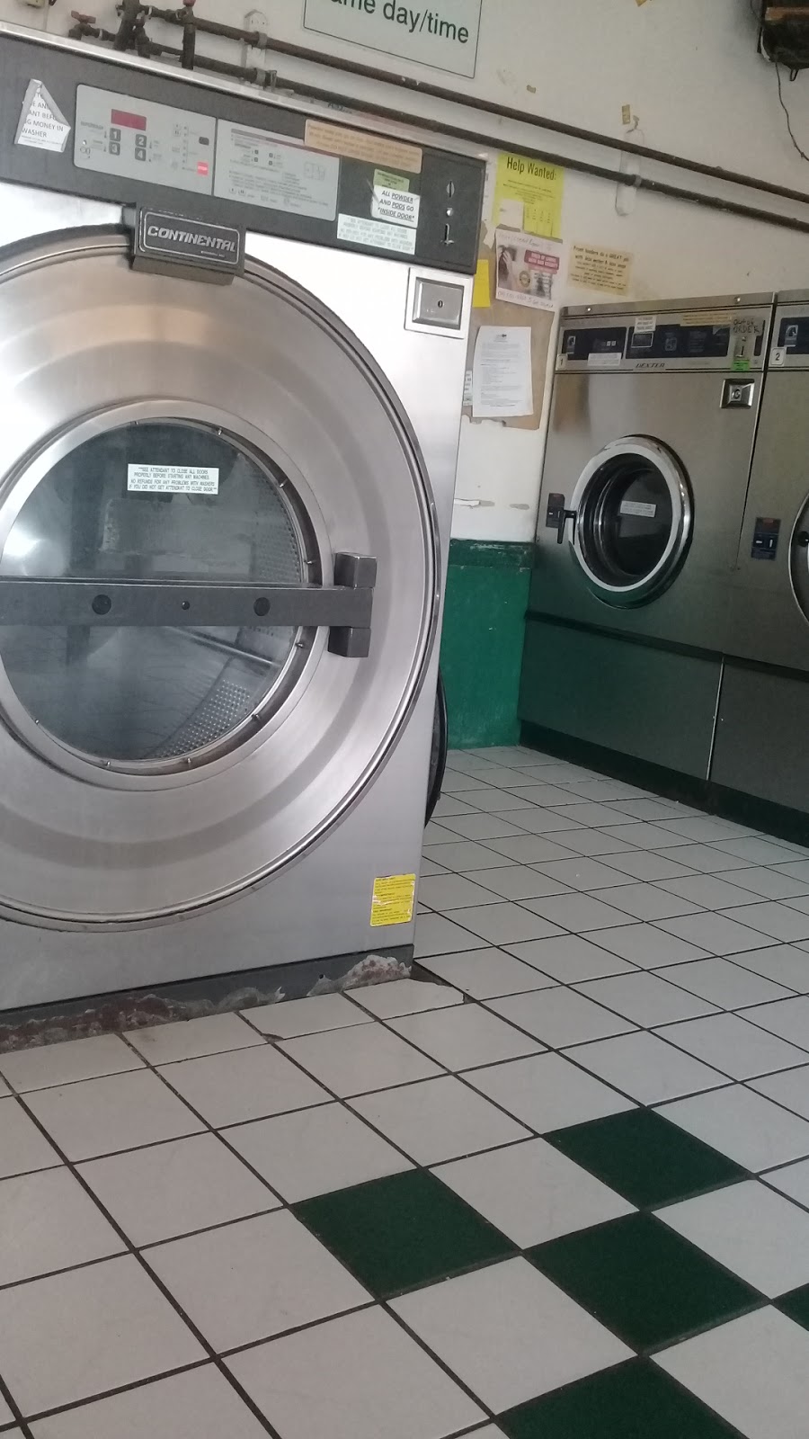 Chambers Laundromat | 2471 Chambers Rd, St. Louis, MO 63136, USA | Phone: (314) 388-9524