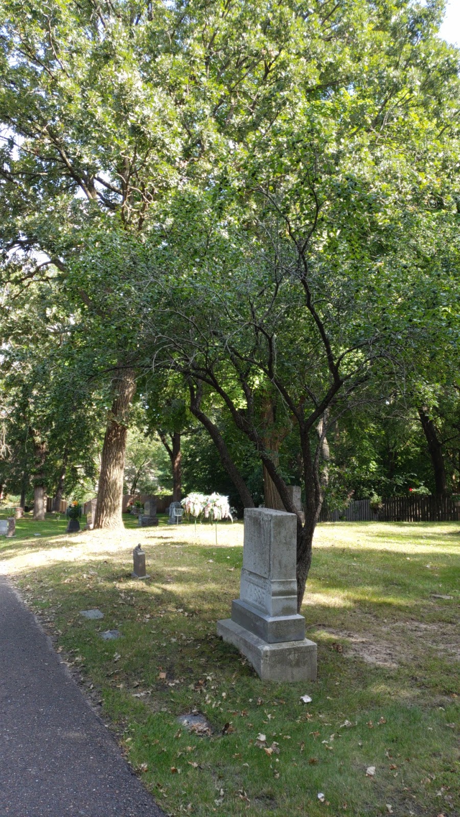St. Marys Cemetery | 2980 Helen St N, St Paul, MN 55109, USA | Phone: (651) 894-6151