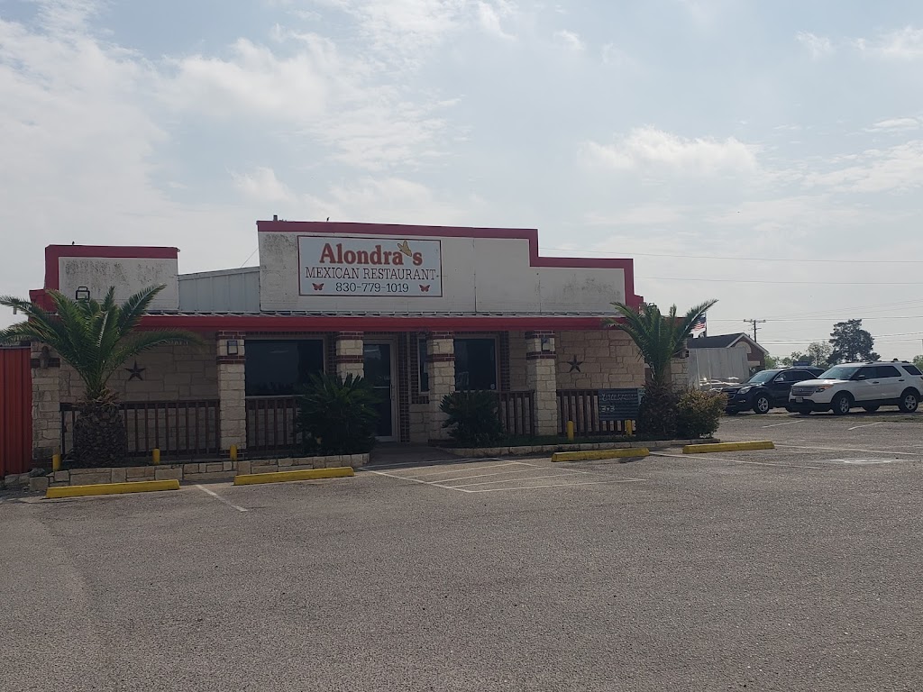 Alondras Mexican Restaurant | 579 FM 1346, La Vernia, TX 78121, USA | Phone: (830) 779-1019