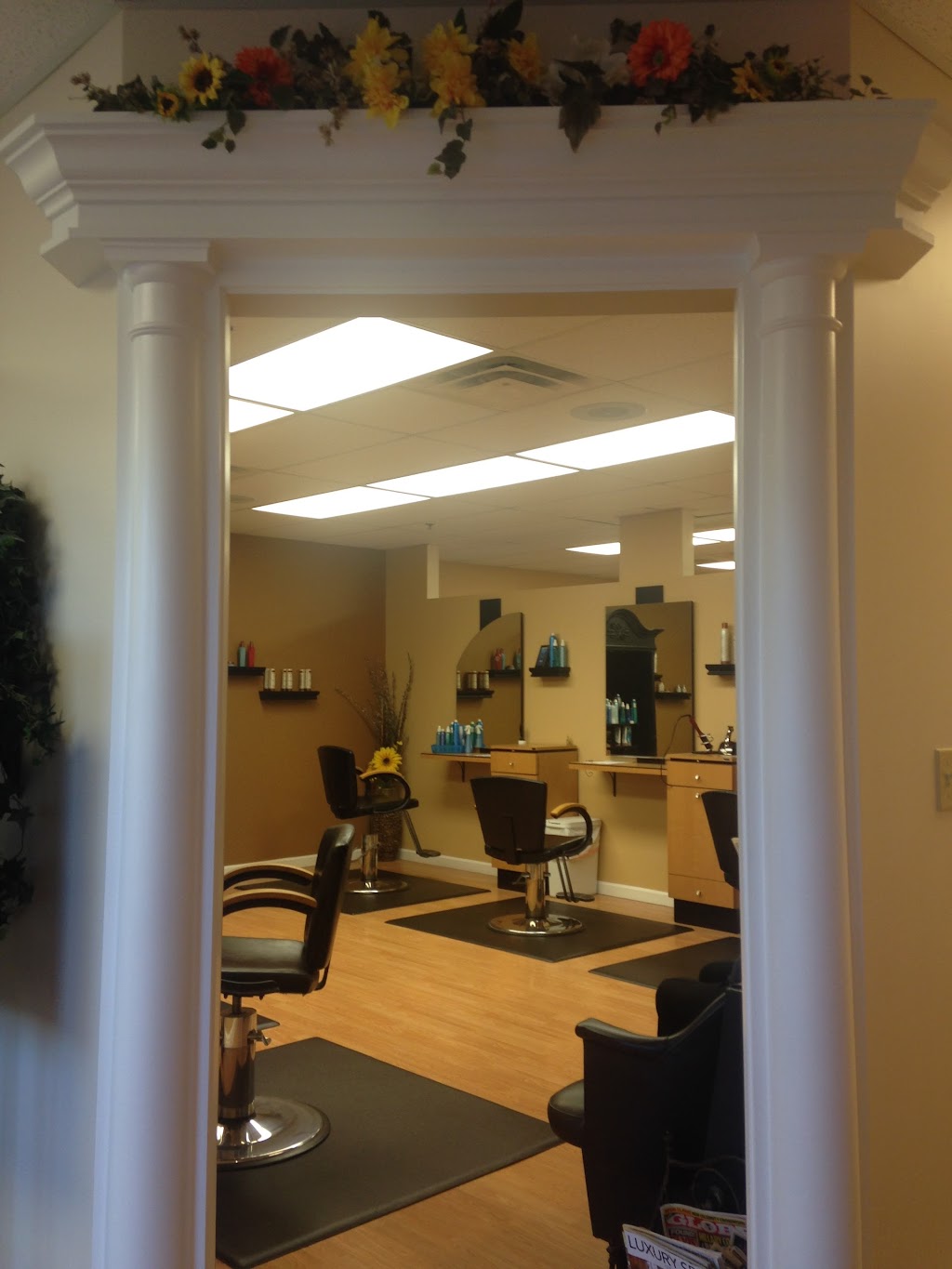 Jon Andrews Salon | 2794 Som Center Rd #3, Willoughby Hills, OH 44094, USA | Phone: (440) 944-4440