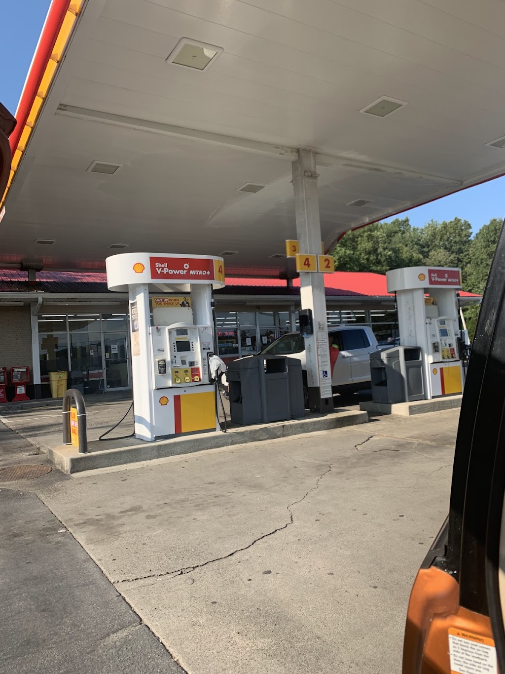 Shell | 960 TN-76, White House, TN 37188, USA | Phone: (615) 672-4132